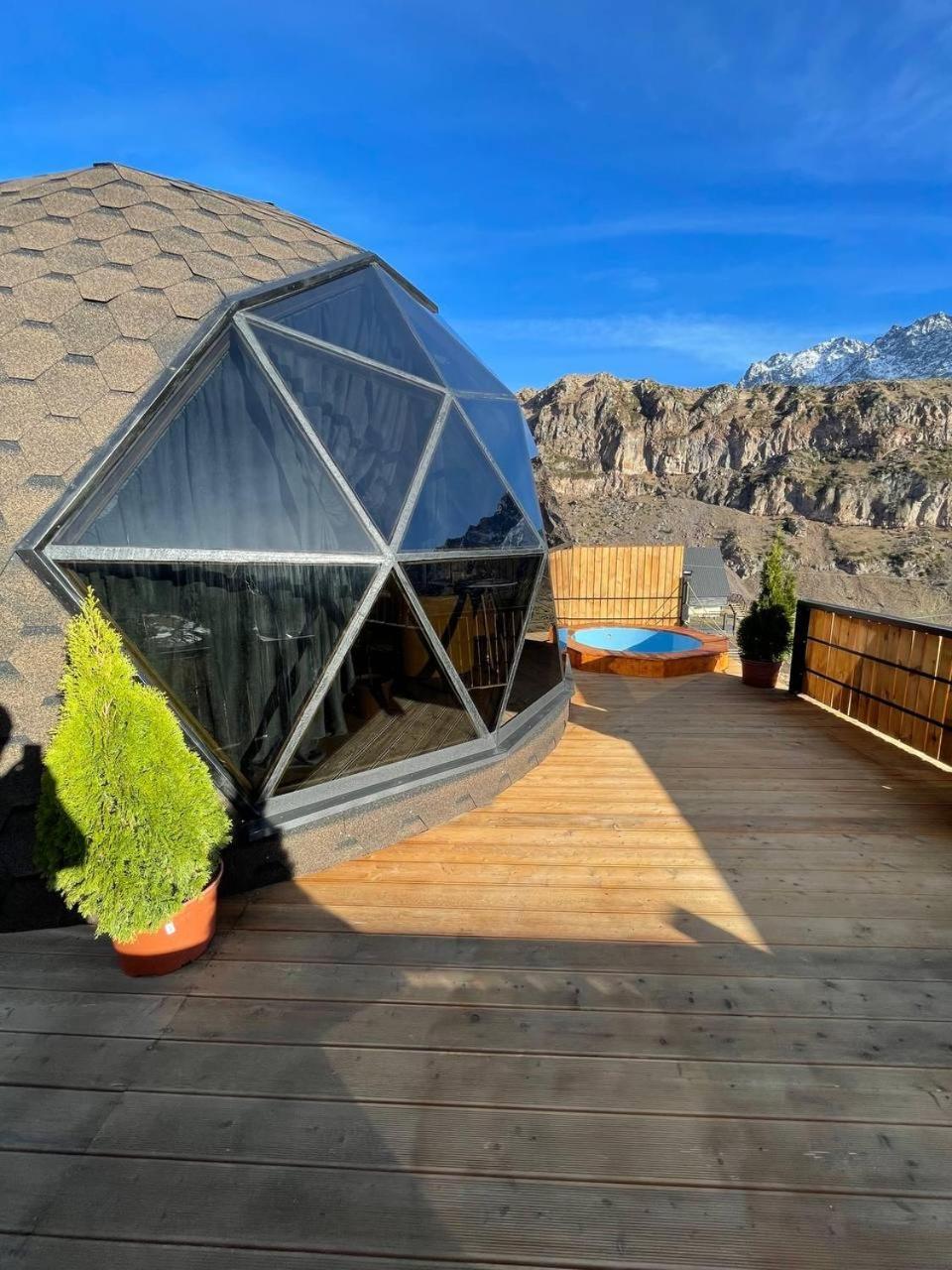 Gabua Glamping Villa Kazbegi Eksteriør bilde