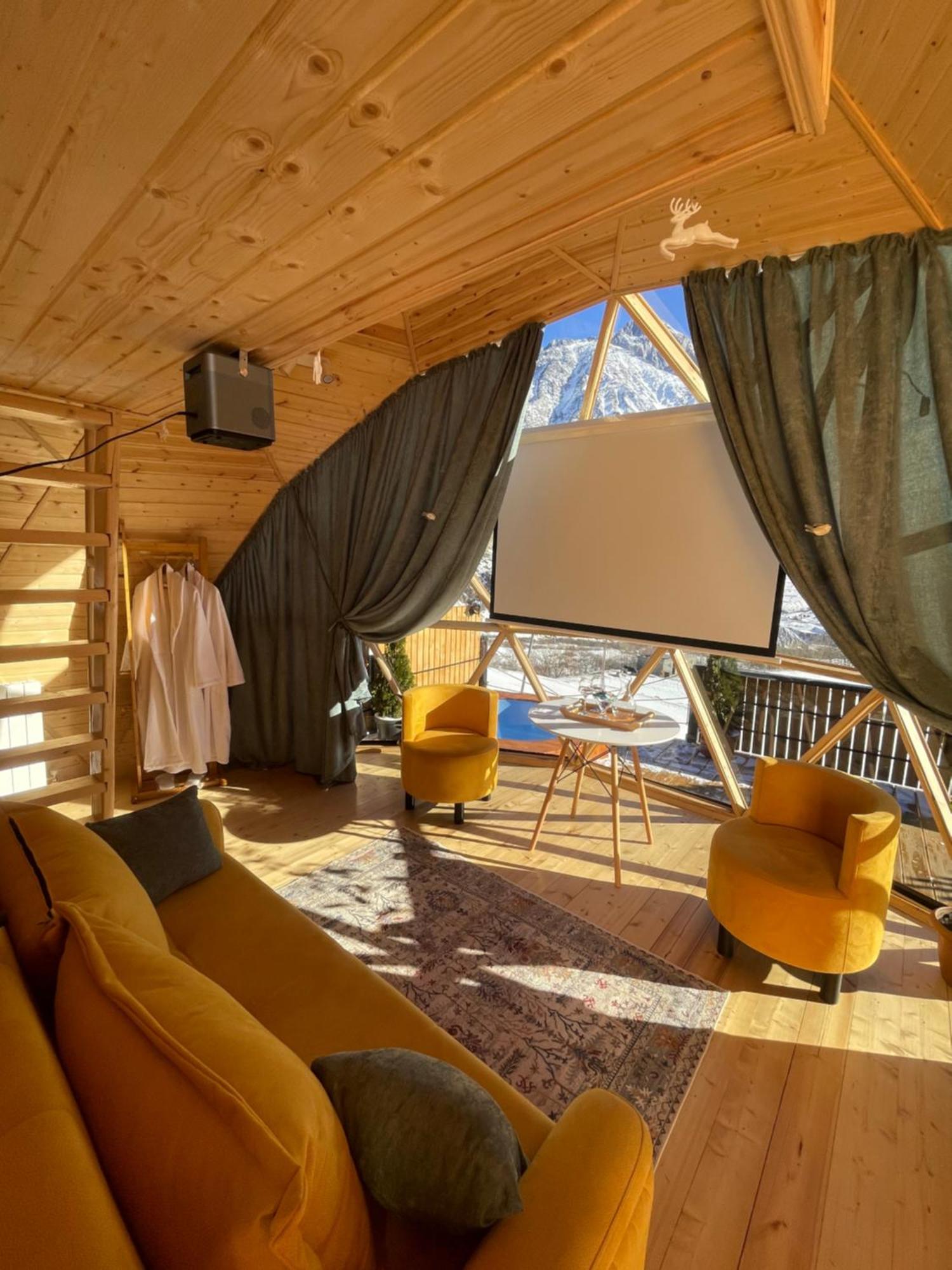 Gabua Glamping Villa Kazbegi Eksteriør bilde