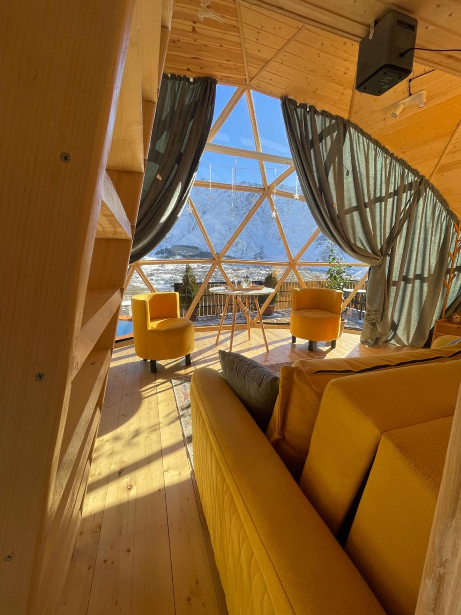 Gabua Glamping Villa Kazbegi Eksteriør bilde