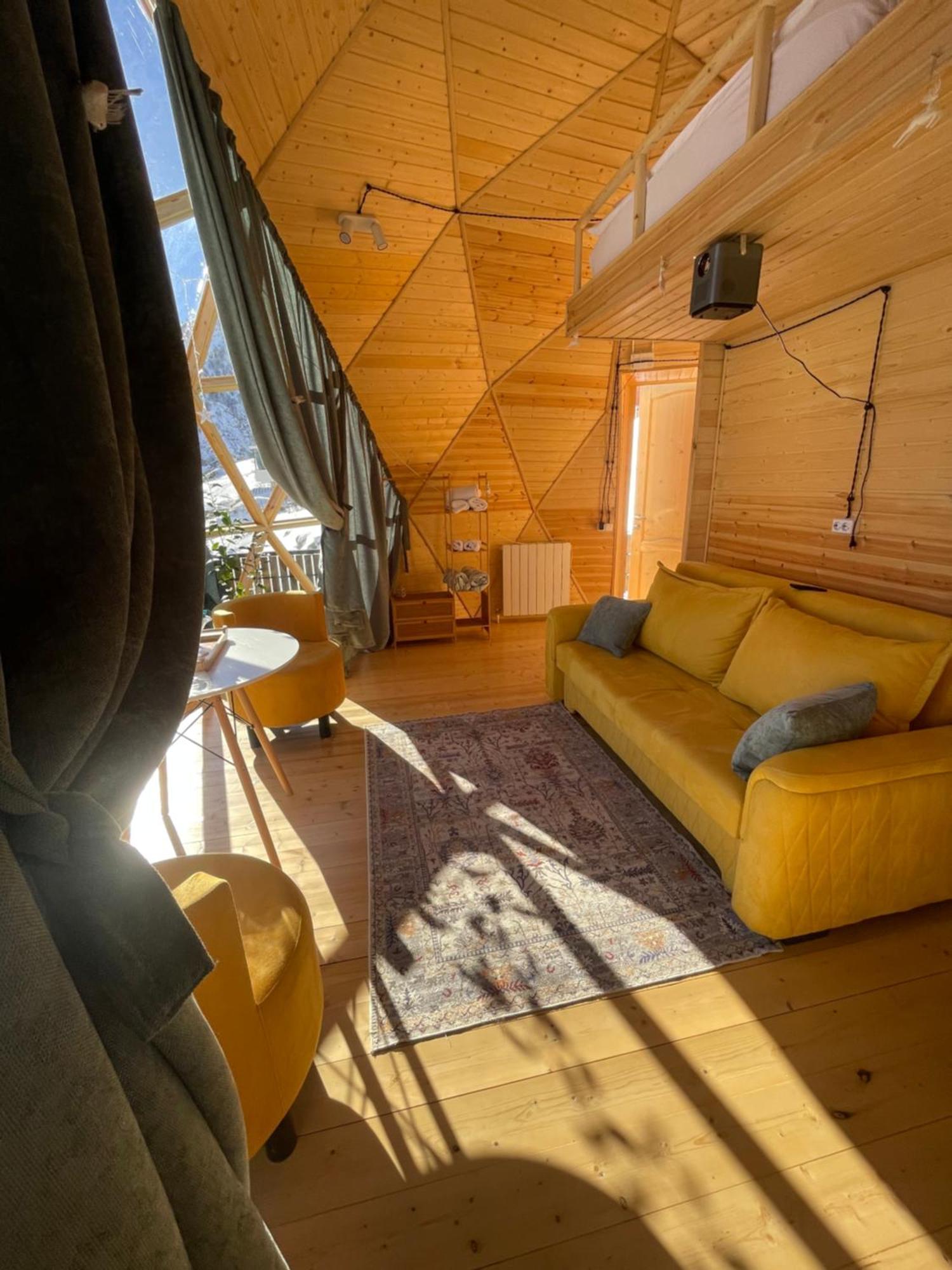 Gabua Glamping Villa Kazbegi Eksteriør bilde